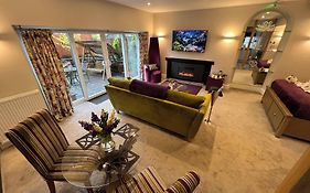 Windermere Boutique Hotel Spa Suites & Hot Tubs
